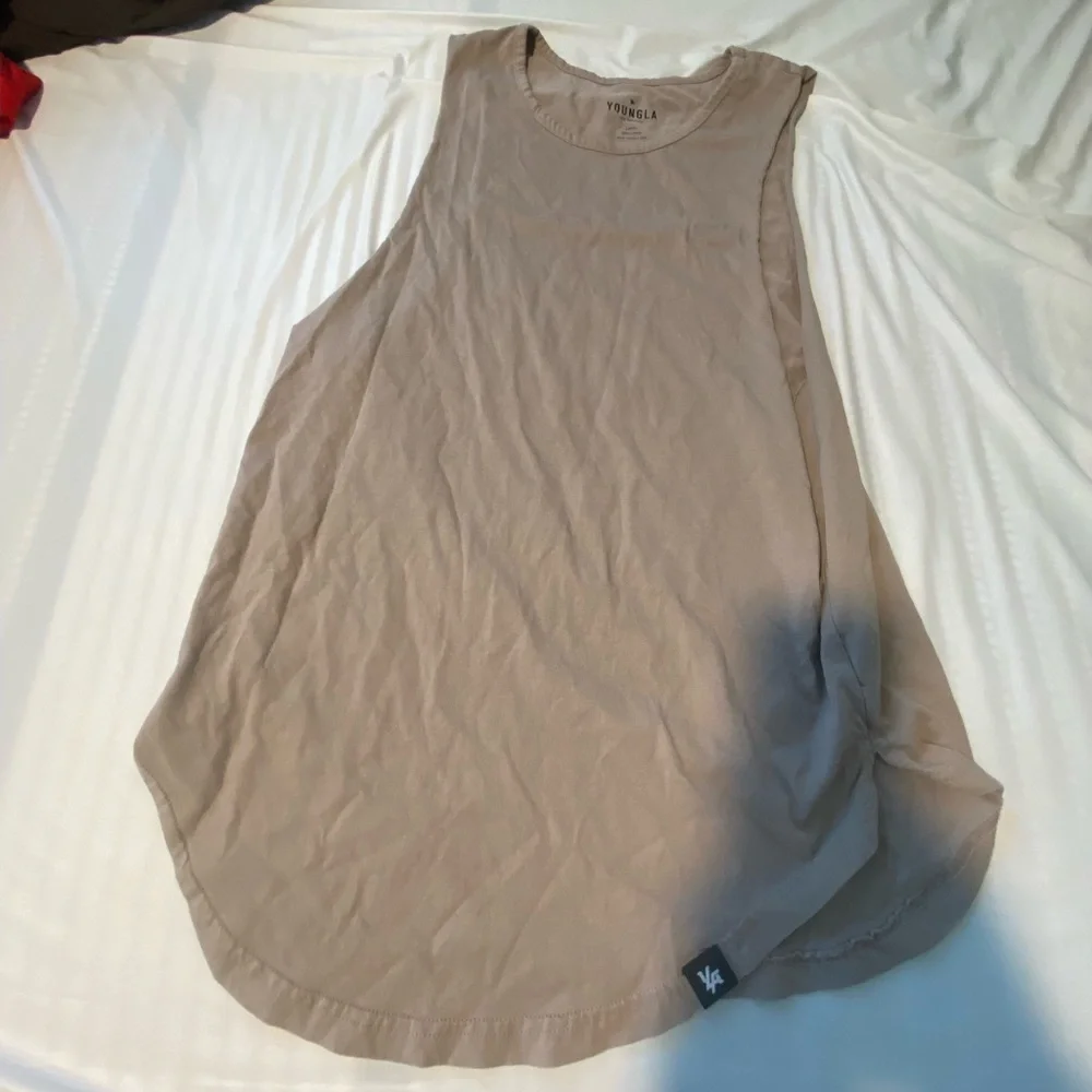 Muscle Tee - Picture 1 of 2